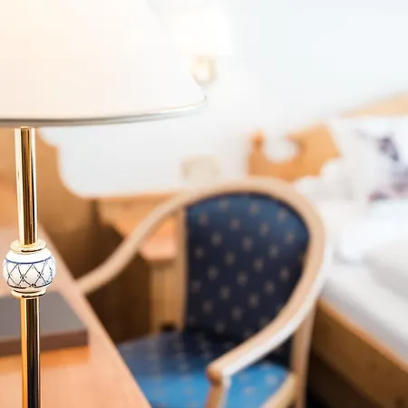 Alpenhotel Plaza 4*